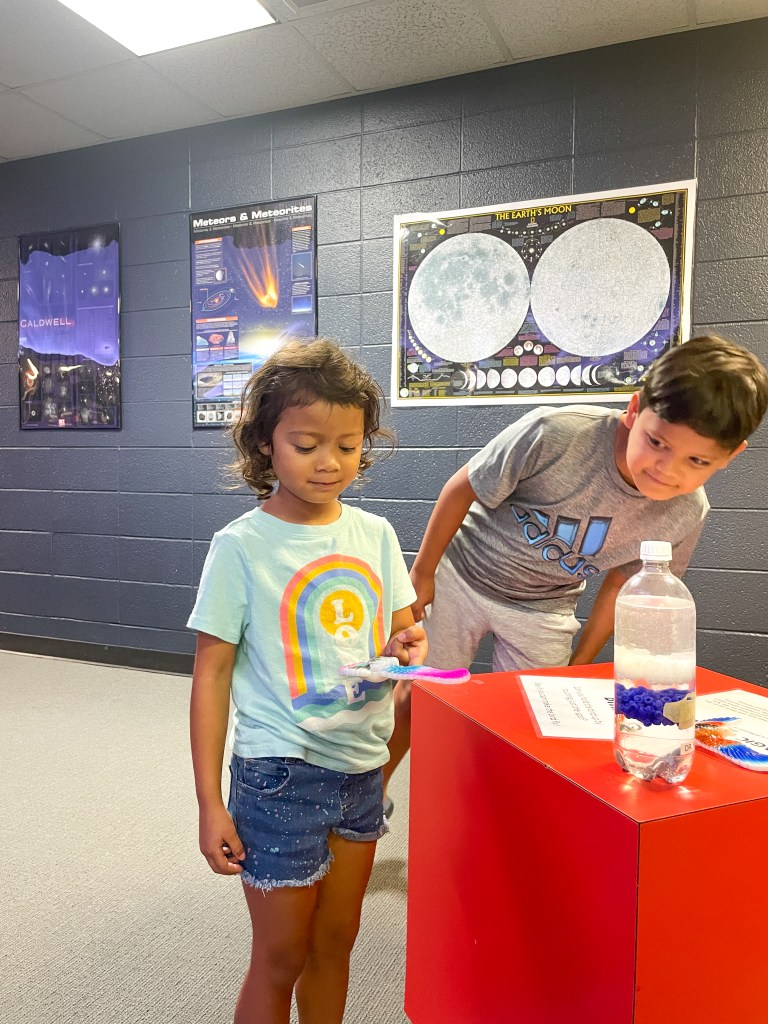 Dooley Planetarium - things to do in Florence with kids - www.spousesproutsme.com