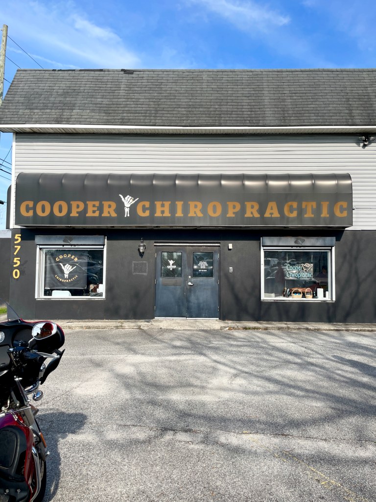 what it's like visiting a chiropractor - Cooper Chiropractic - www.spousesproutsme.com
